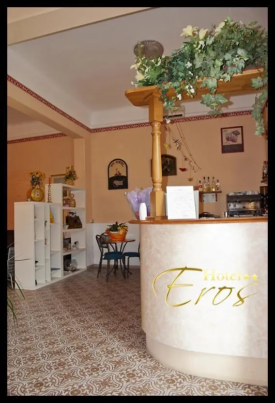 Hotel Eros Lido di Camaiore 2*,