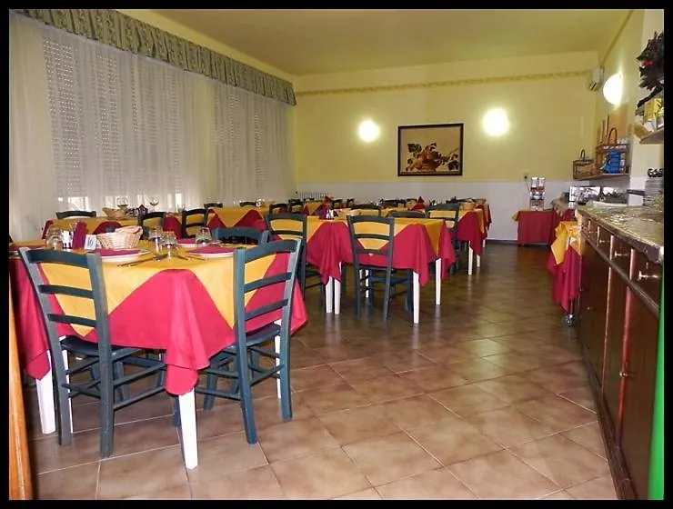 **  Hotel Eros Lido di Camaiore Italy